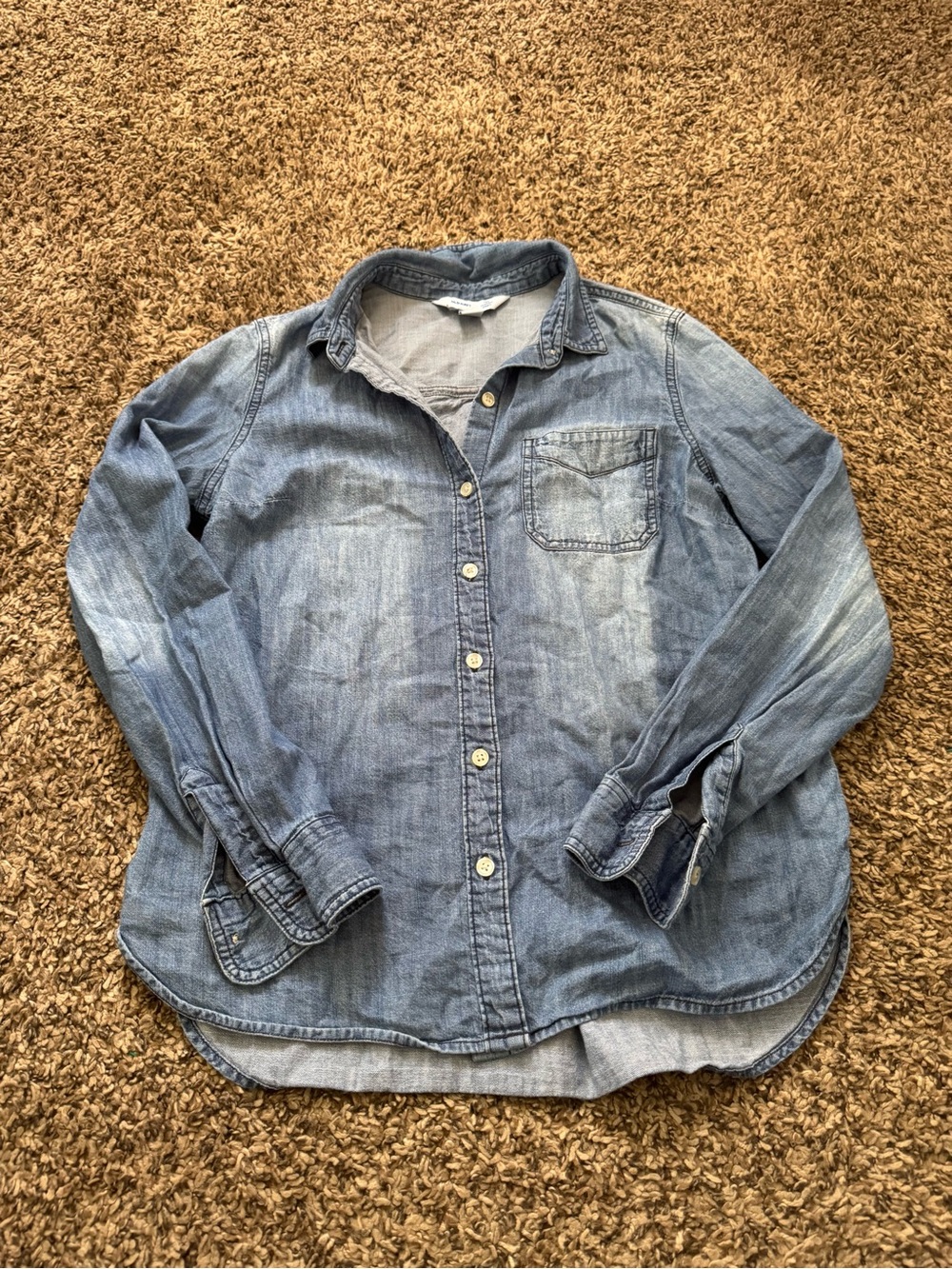 Old Navy Light Blue Denim Button-Down Women's Shirt